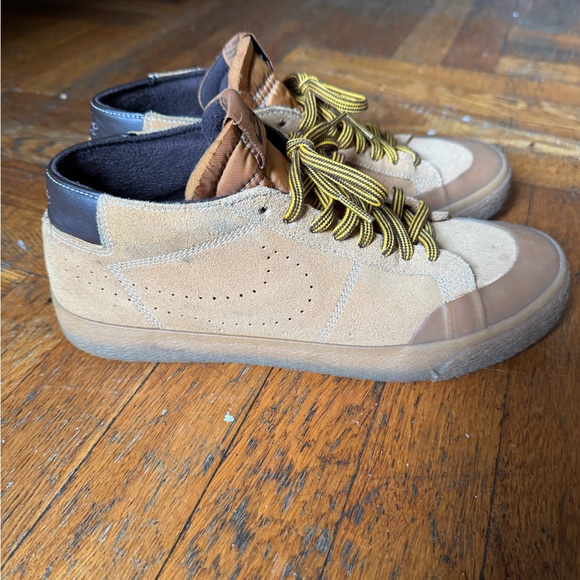 Nike - Picture 5 of 6